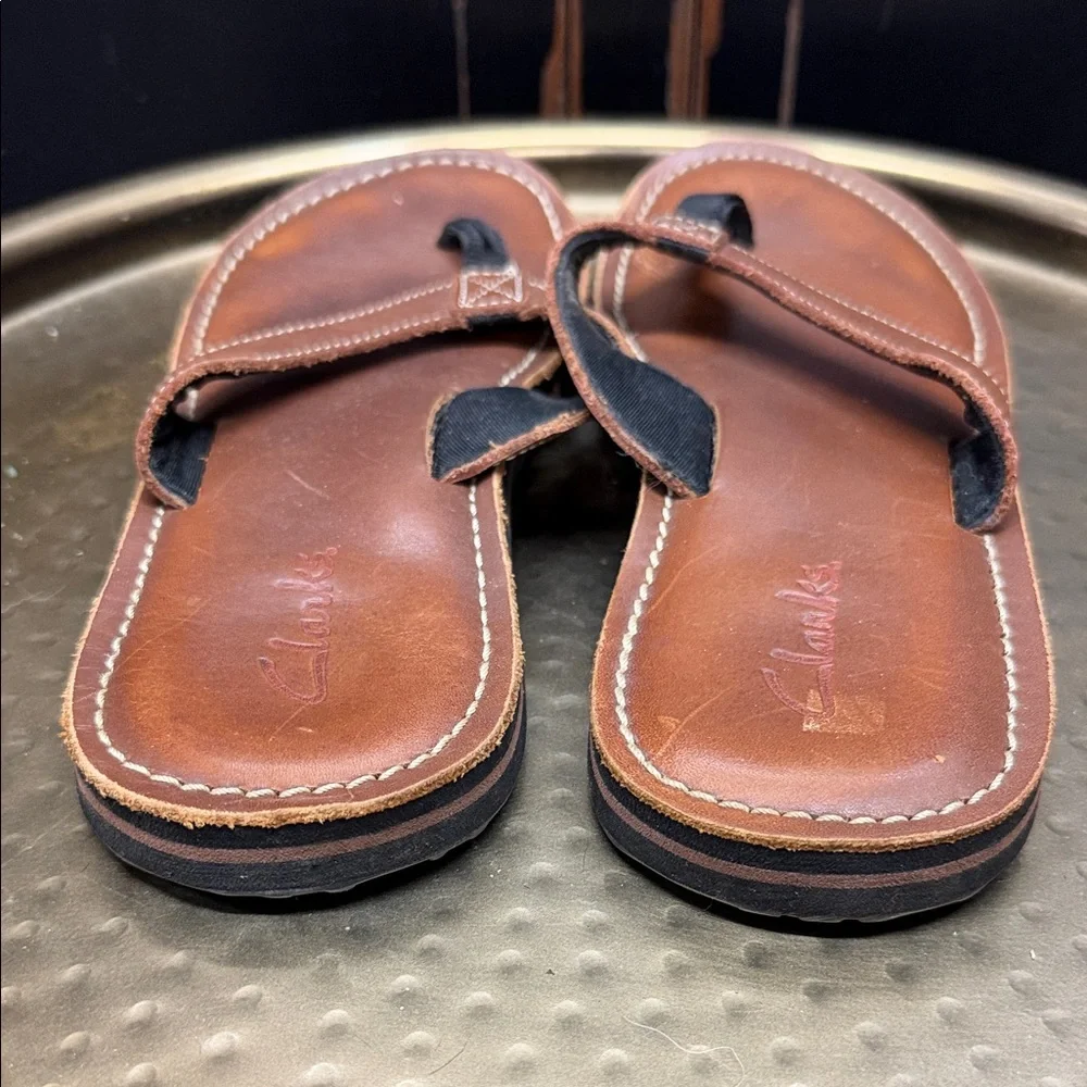 Clark’s Brown Leather Flip Flops - Picture 3 of 6